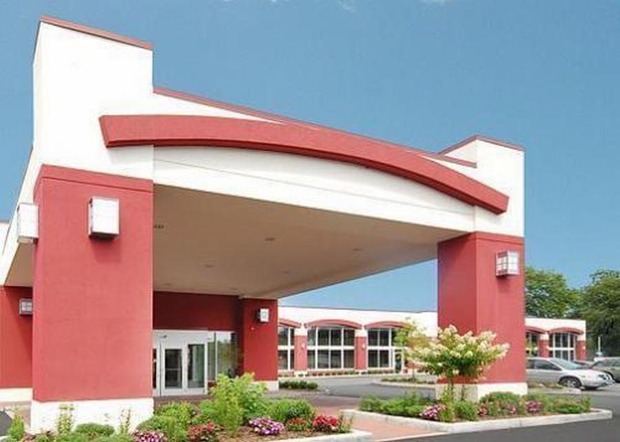 Clarion Hotel & Suites Hamden-New Haven Exterior foto