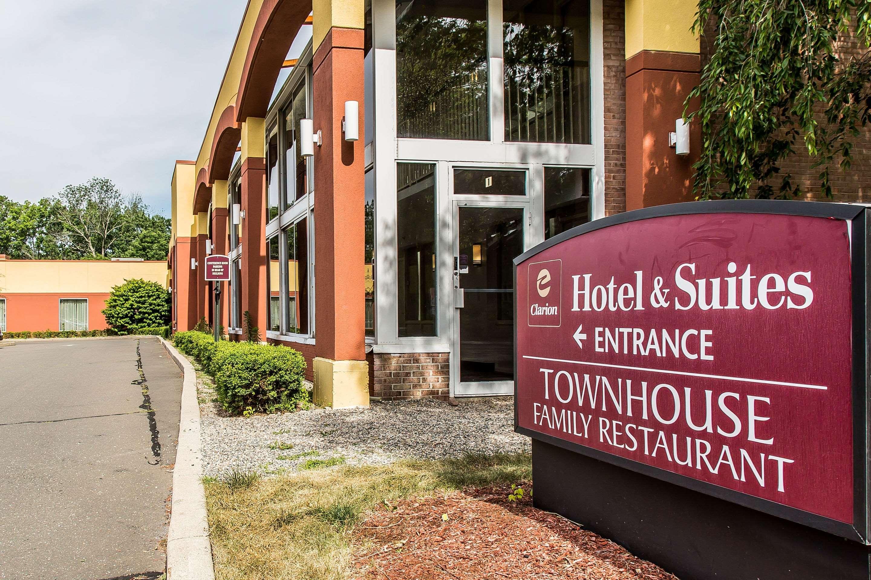 Clarion Hotel & Suites Hamden-New Haven Exterior foto